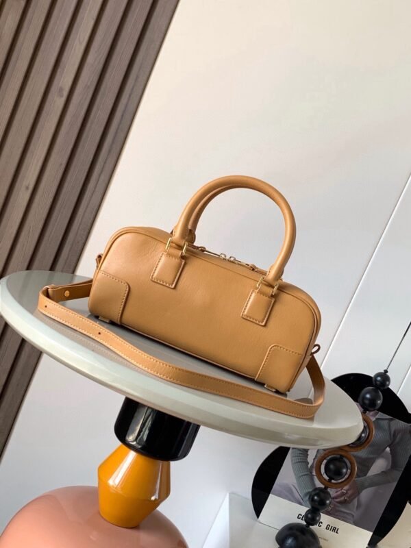 Amazona 23 cropped bag in nappa calfskin