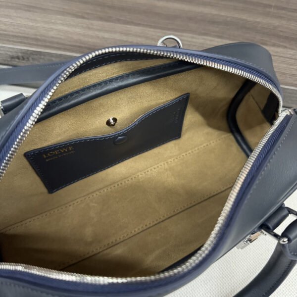 Amazona 23 cropped bag in shiny calfskin