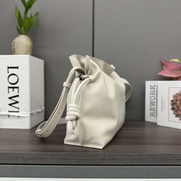 Medium Flamenco clutch in nappa calfskin