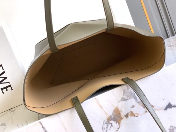 Medium Puzzle Fold tote in shiny calfskin