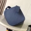 Medium Pebble bucket in smooth calfskin