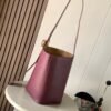 Medium Pebble bucket in smooth calfskin