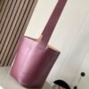 Medium Pebble bucket in smooth calfskin