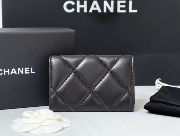 CHANEL 19 FLAP CARD HOLDER