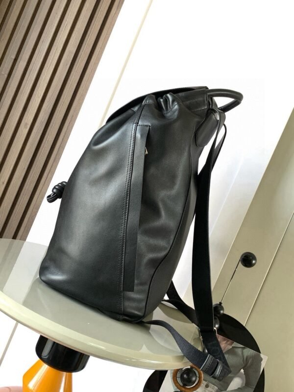 Flamenco backpack in shiny supple calfskin