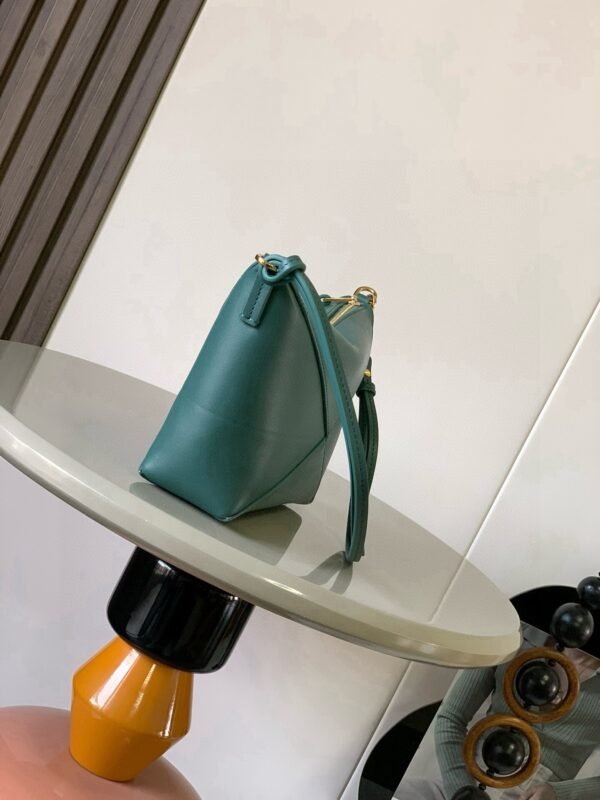 Puzzle Fold pouch in shiny nappa calfskin