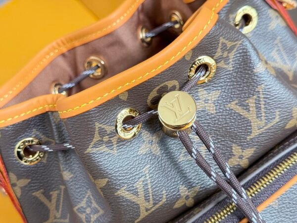 LOUIS VUITTON Noé Cargo M14017