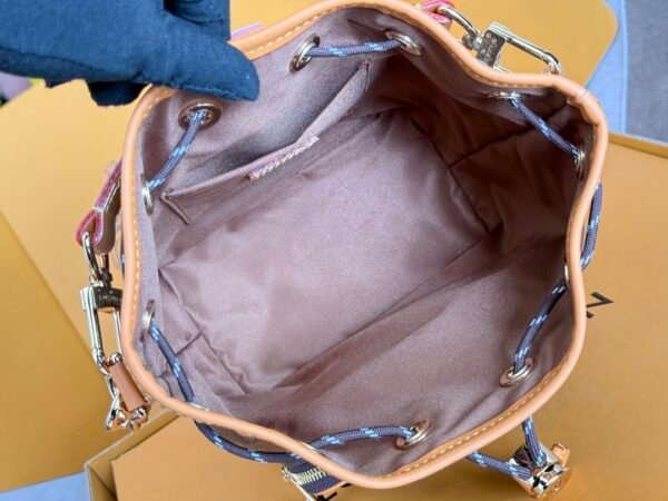 LOUIS VUITTON Noé Cargo M14017