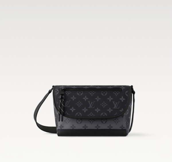 LOUIS VUITTON Pulse Messenger M12681