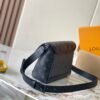 LOUIS VUITTON Pulse Messenger M12681