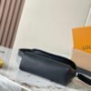 LOUIS VUITTON Pulse Messenger M12681