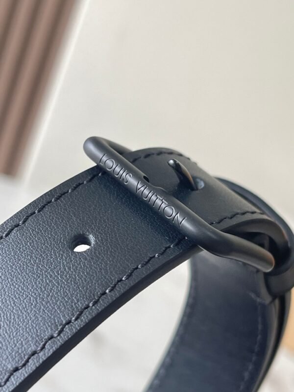 LOUIS VUITTON Pulse Messenger M12681