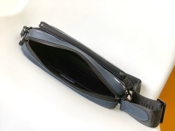 LOUIS VUITTON Trio Messenger M24753
