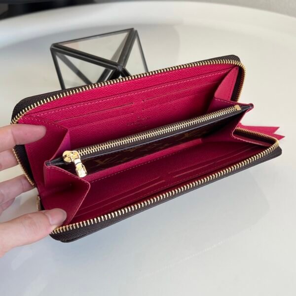 Clémence Wallet