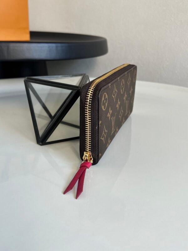 Clémence Wallet