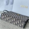30 Montaigne Dea Clutch
