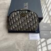 30 Montaigne Aphrodite Clutch
