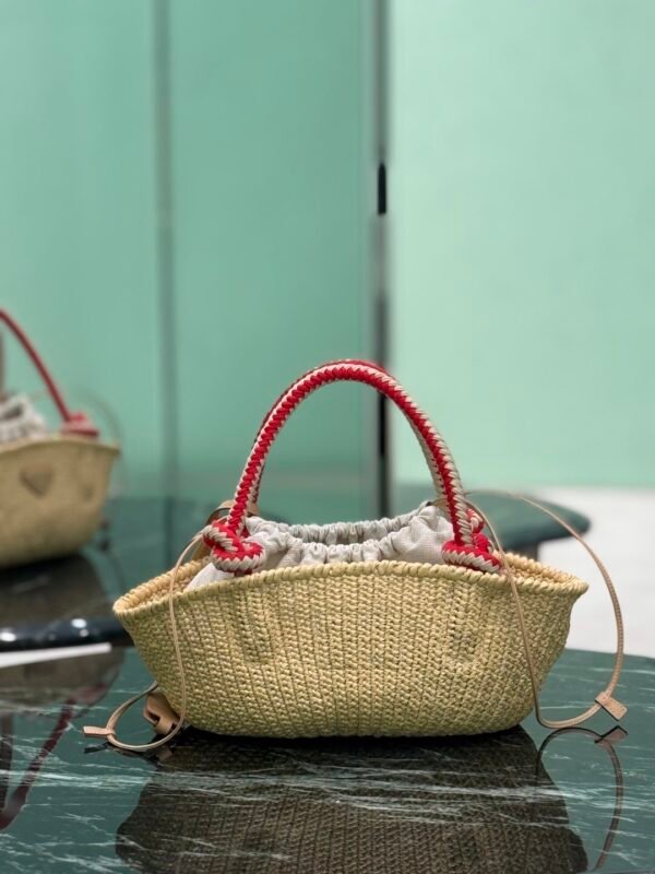 Small crochet bag