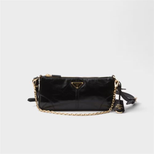 Prada Re-Edition 2002 medium leather shoulder bag