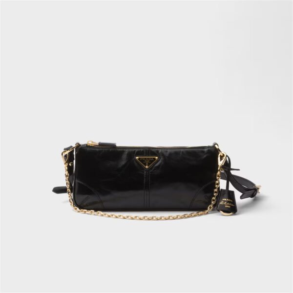 Prada Re-Edition 2002 medium leather shoulder bag
