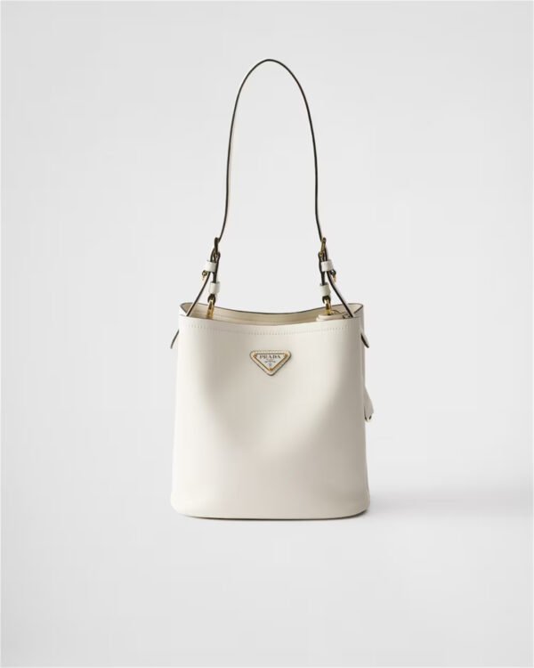Medium leather bag