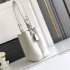 Medium leather bag