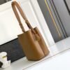 Medium leather bag