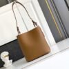 Medium leather bag