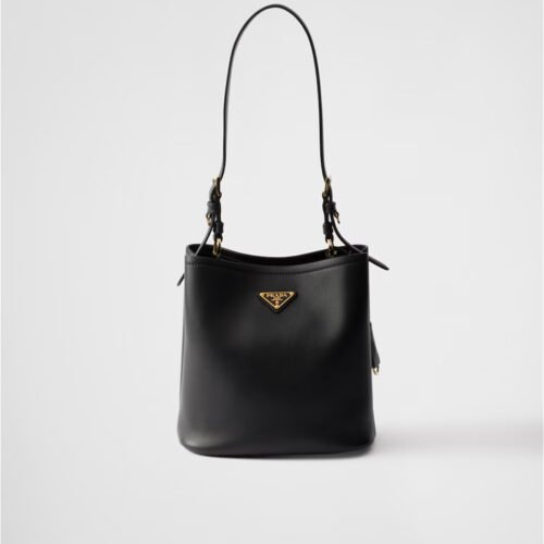 Medium leather bag