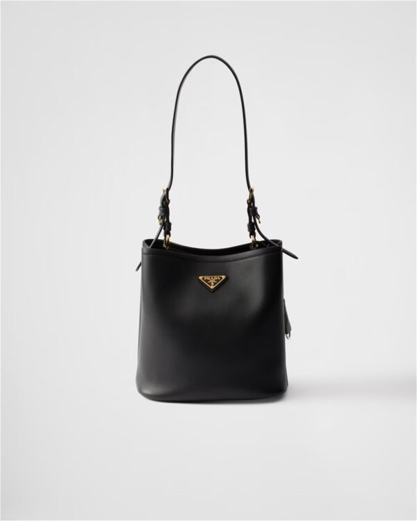 Medium leather bag