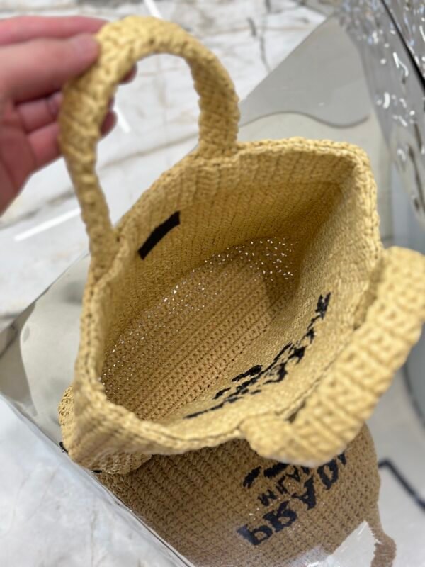 Small crochet tote bag