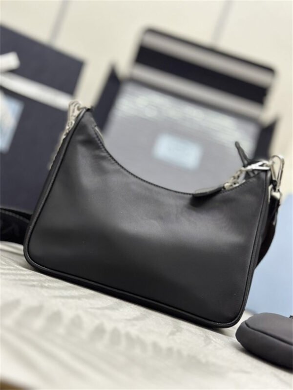 Prada Re-Edition 2005 Re-Nylon bag