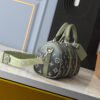 LOUIS VUITTON Keepall Bandoulière 25 M11591