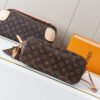 LOUIS VUITTON Neverfull PM