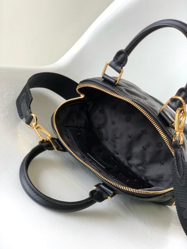 LOUIS VUITTON Alma BB