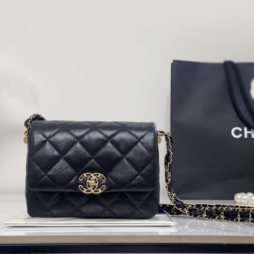 CHANEL 23K 19 CHAIN FLAP BAG VINTAGE CALFSKIN